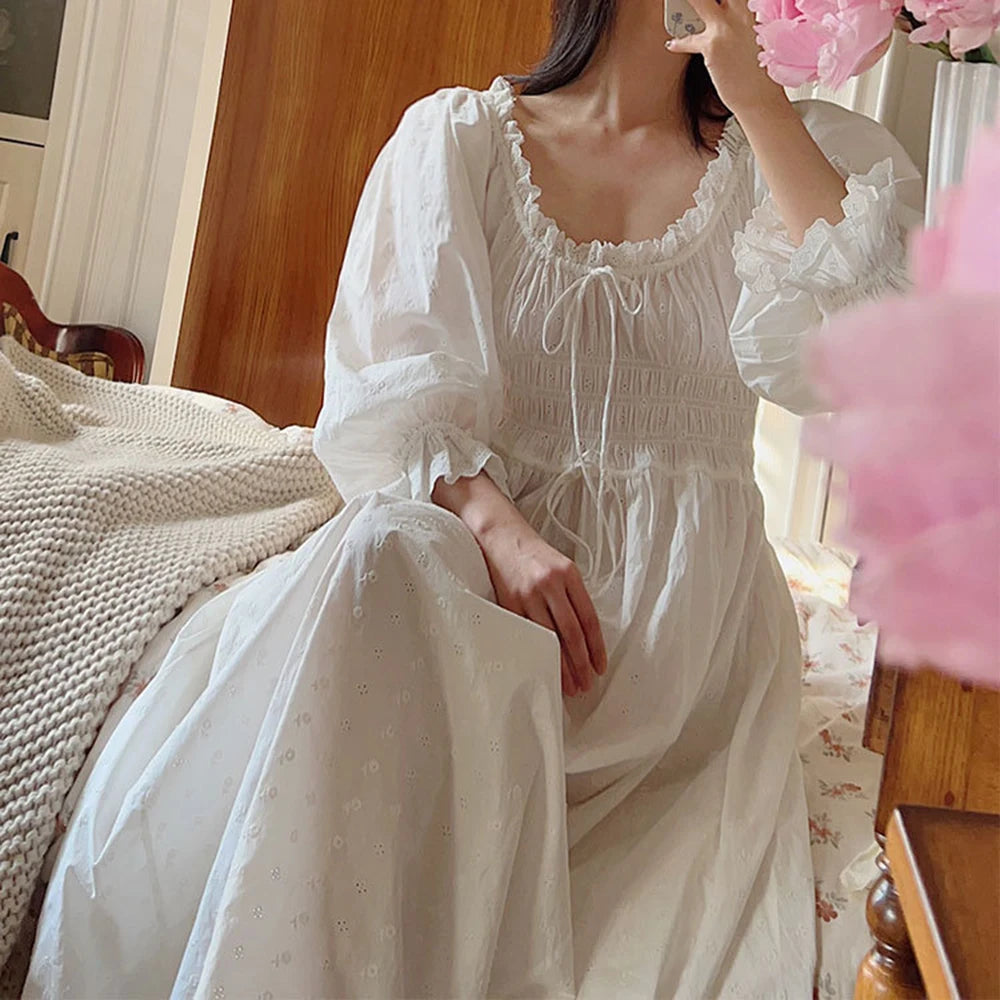 100% Pure Cotton Women Nightgown Embroidery Beautiful Vintage Nightdress Long White Palace Retro Princess Sleepwear Lounge Robe