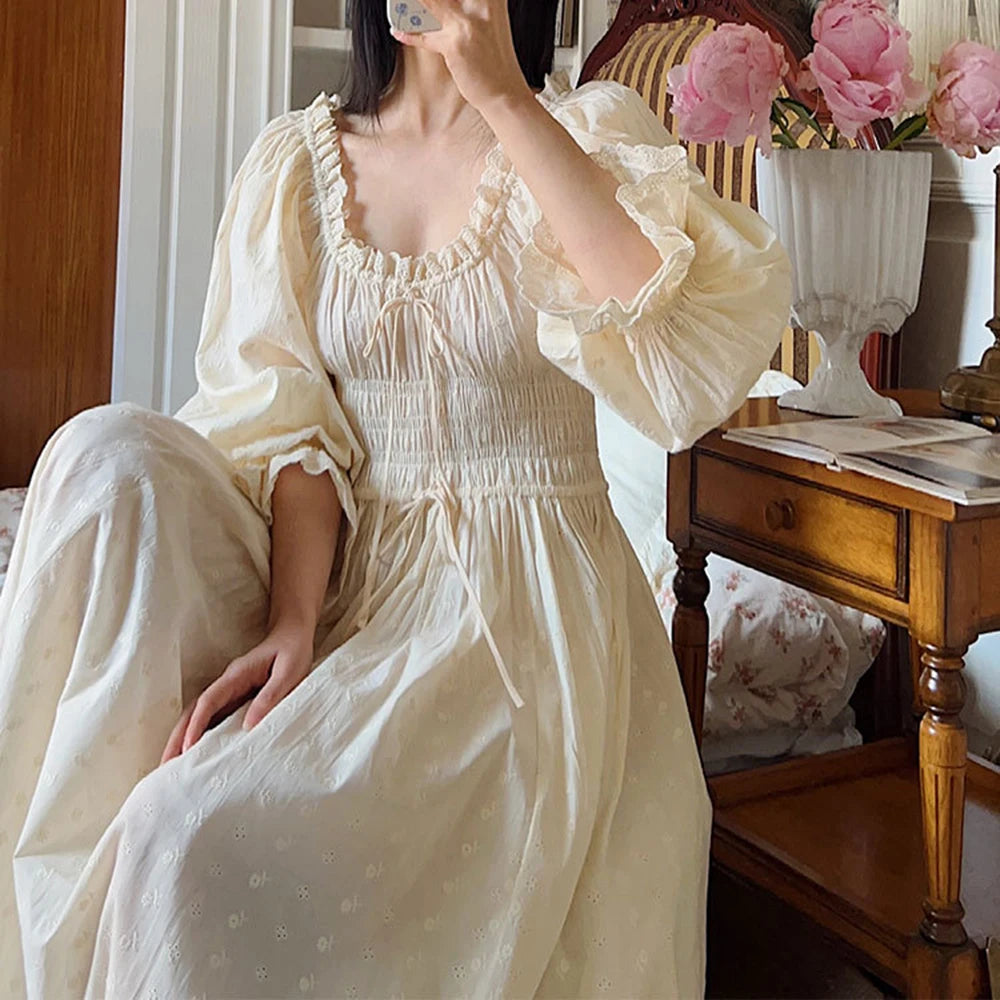 100% Pure Cotton Women Nightgown Embroidery Beautiful Vintage Nightdress Long White Palace Retro Princess Sleepwear Lounge Robe